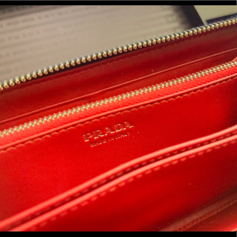 Prada long wallet - Picture 4 of 5